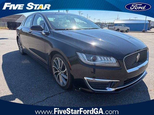 Used 2018 Black Lincoln Premiere image 1
