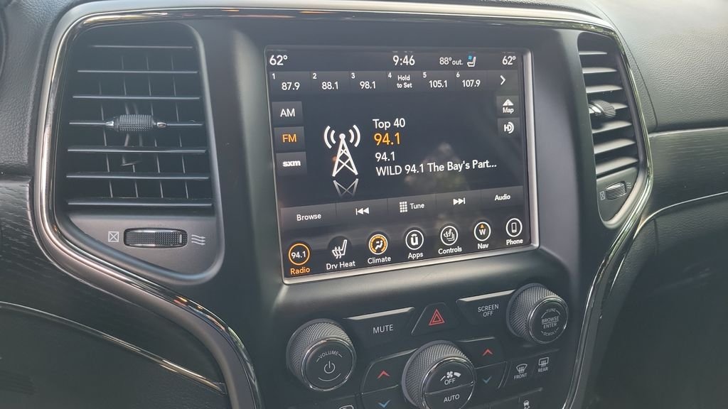 Used 2018 Black Jeep Overland image 14