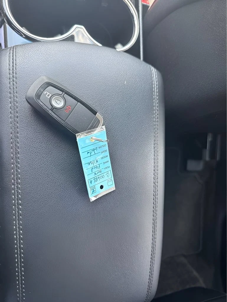 Used 2018  Ford SEL image 32