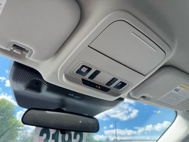 New 2026 Star White Metallic Tri-Coat Ford Active image 24