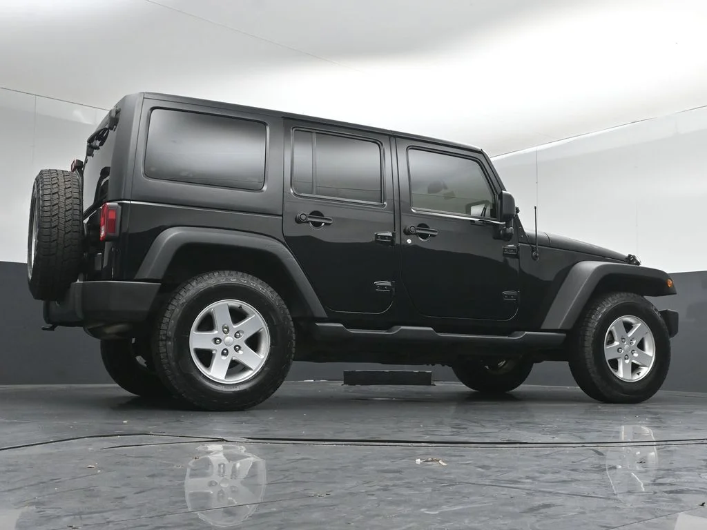 Used 2015 Black Jeep Unlimited Sport image 40