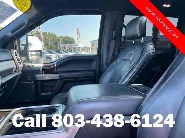 Used 2017  Ford Platinum image 10