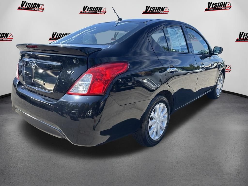 Used 2019 Black Nissan 1.6 SV image 5