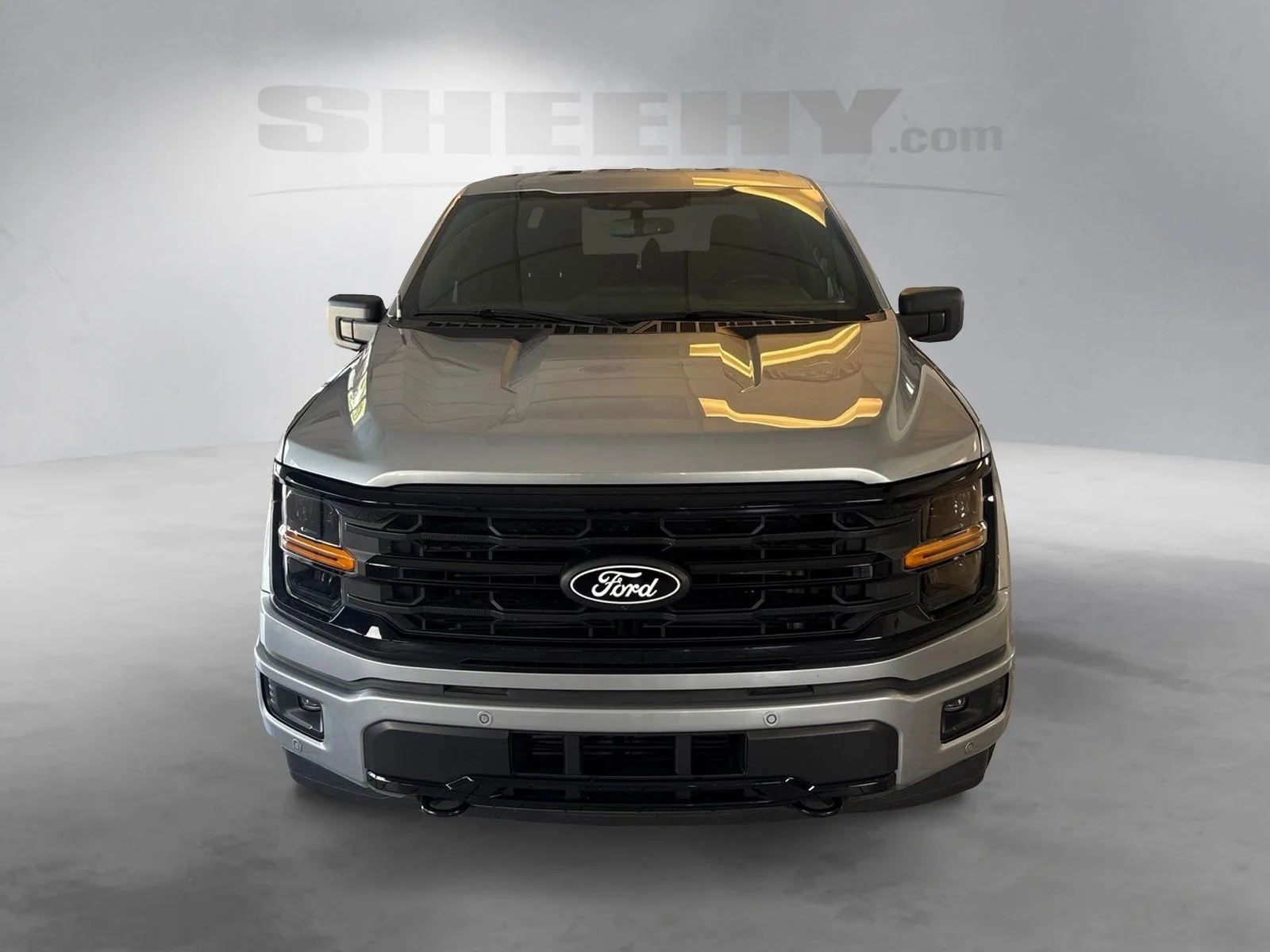 Used 2024 Silver Ford XLT image 16