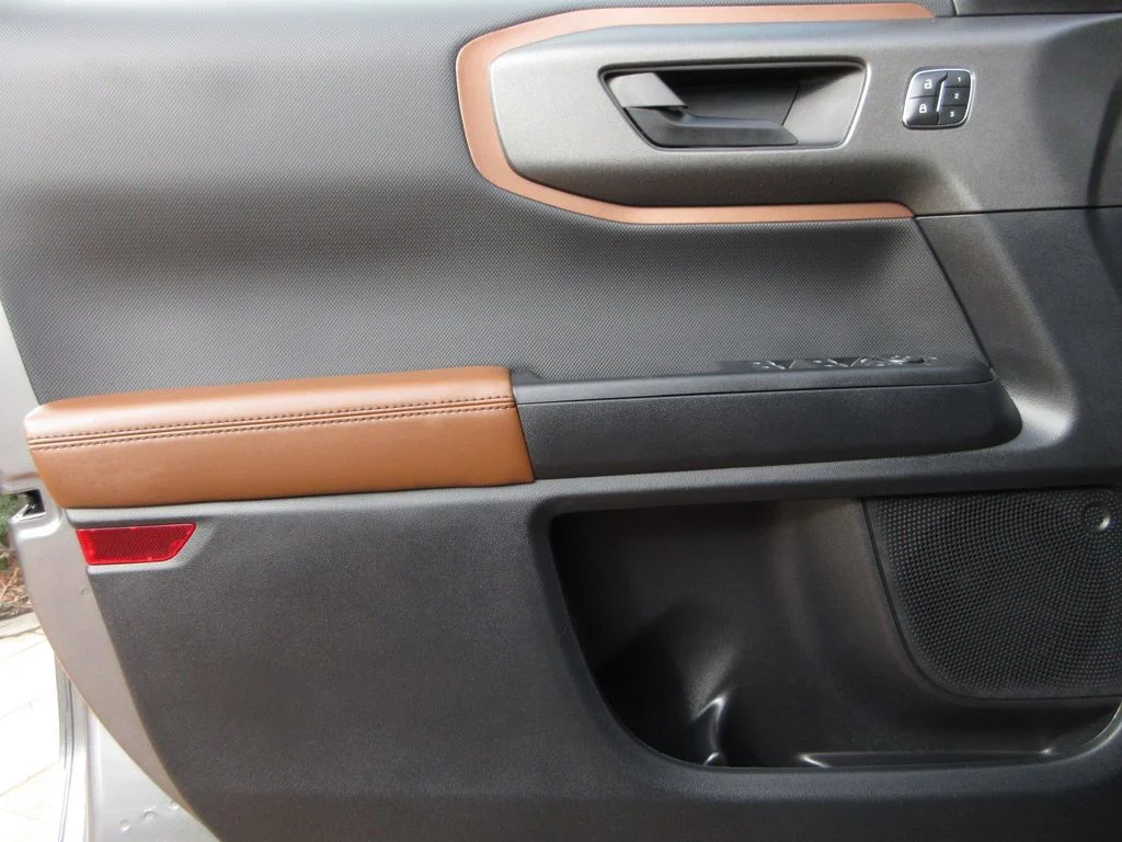 New 2026 Carbonized Gray Metallic Ford Outer Banks image 10