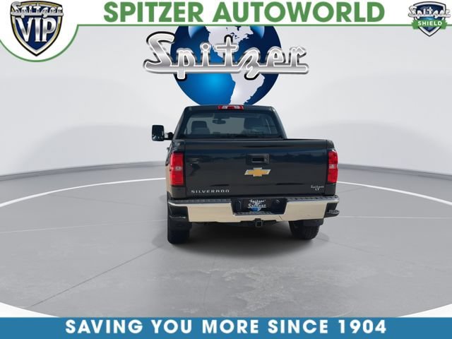 Used 2018 GRAPHITE METALLIC Chevrolet LT image 8