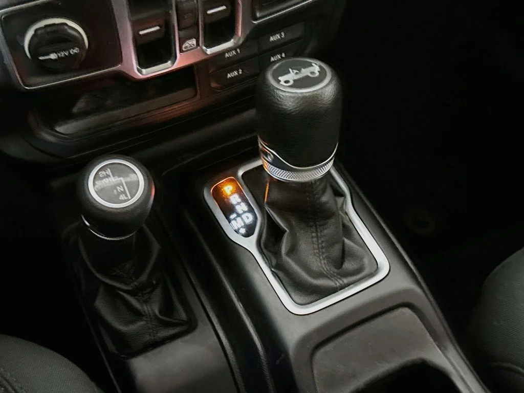 Used 2018 Orange Jeep Unlimited Sport S image 20