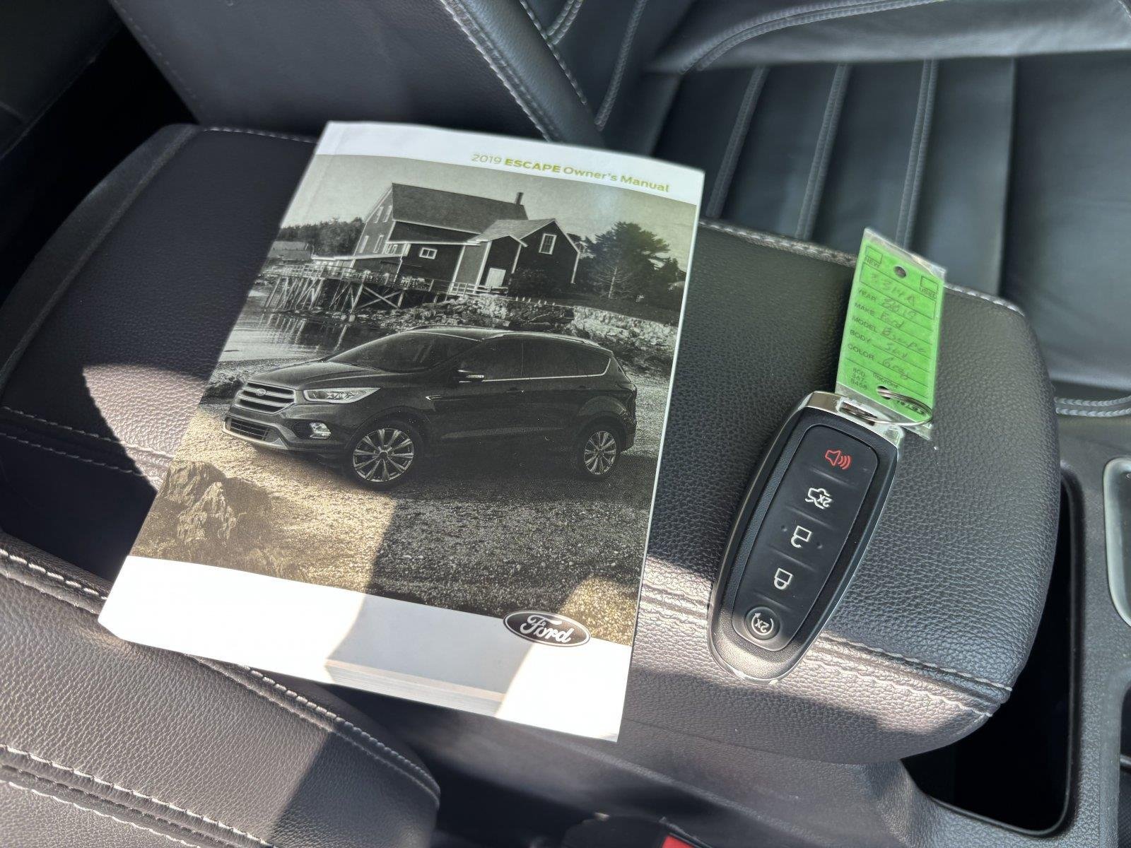 Used 2019 Magnetic Ford Titanium image 30