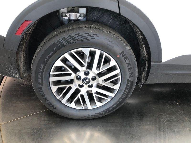 New 2026 White Hyundai SE AWD image 9