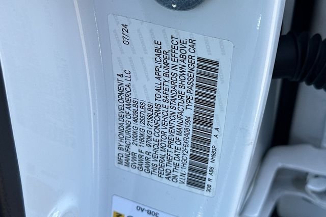 Used 2024 White Honda EX-L image 30