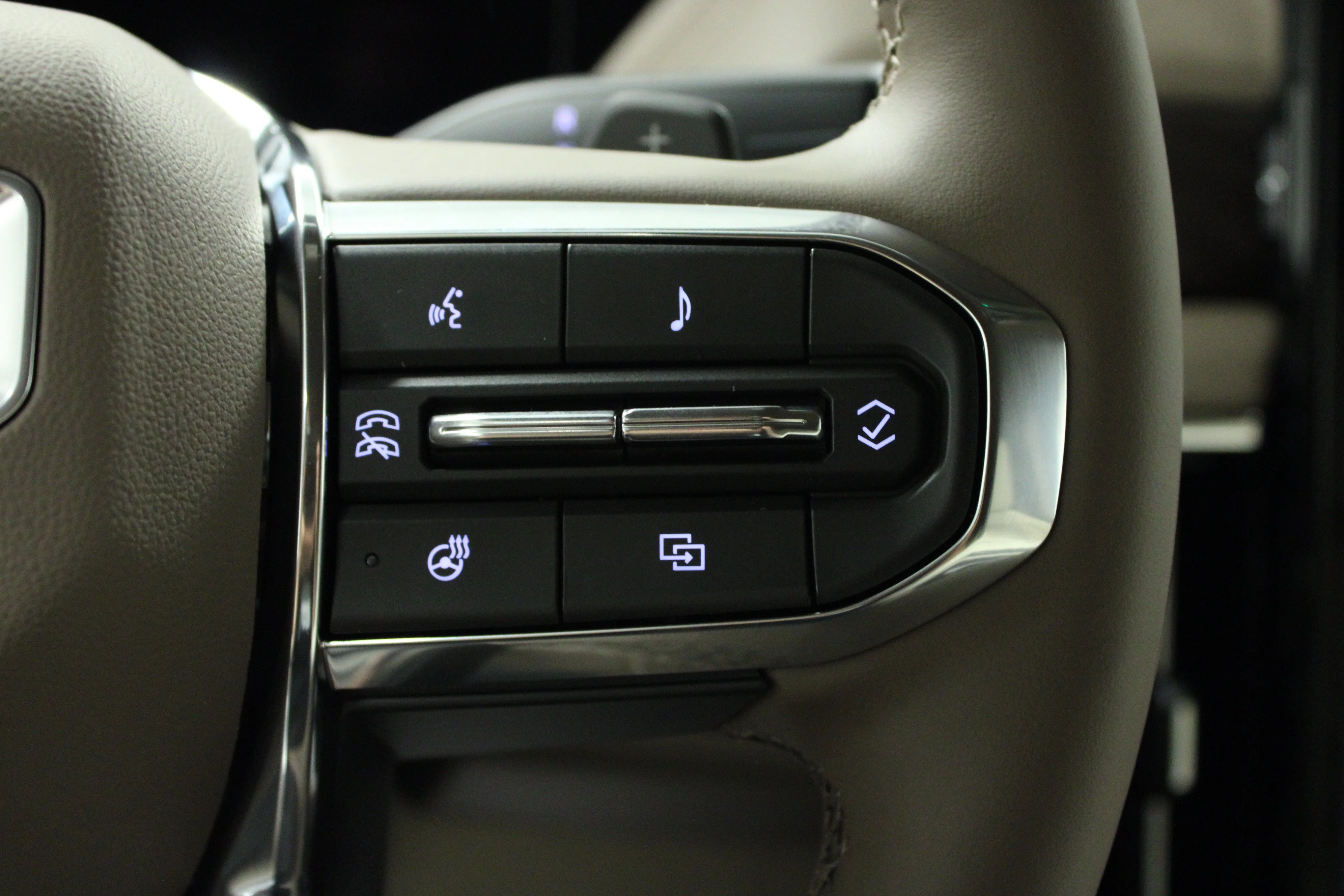 New 2026 Summit White GMC Denali image 22