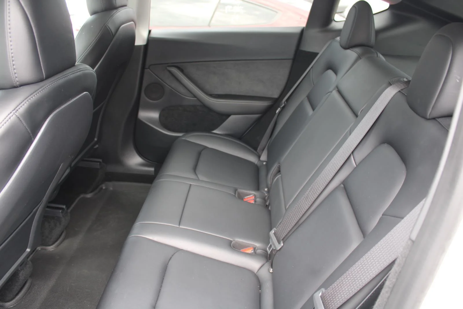 Used 2023  Tesla Performance image 7
