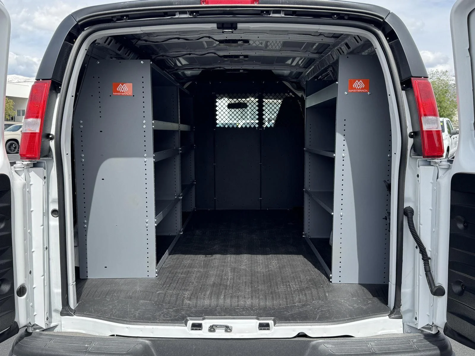 2025 GMC Savana Cargo Work Van - Photo 14