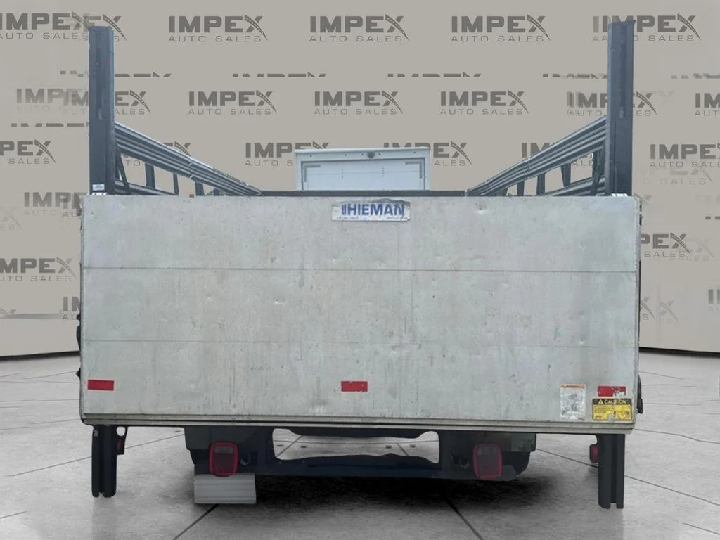 Used 2016 White Ford XL image 6