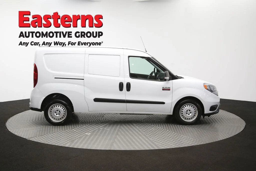 Used 2022 White Ram Base image 43