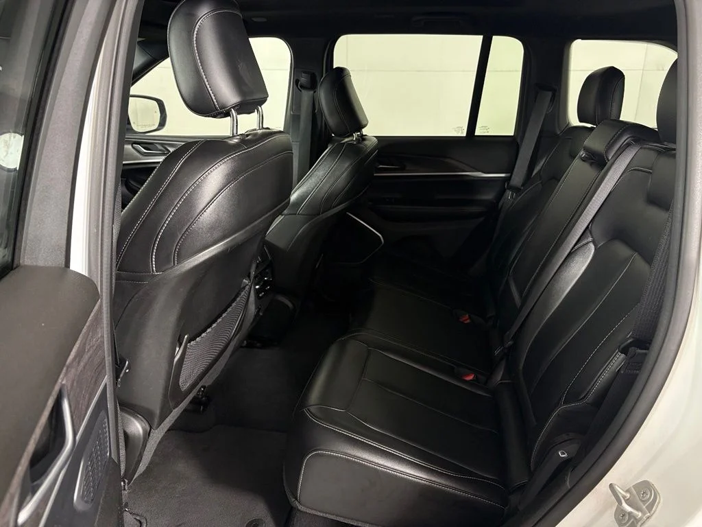 Used 2024 White Jeep 4xe image 44