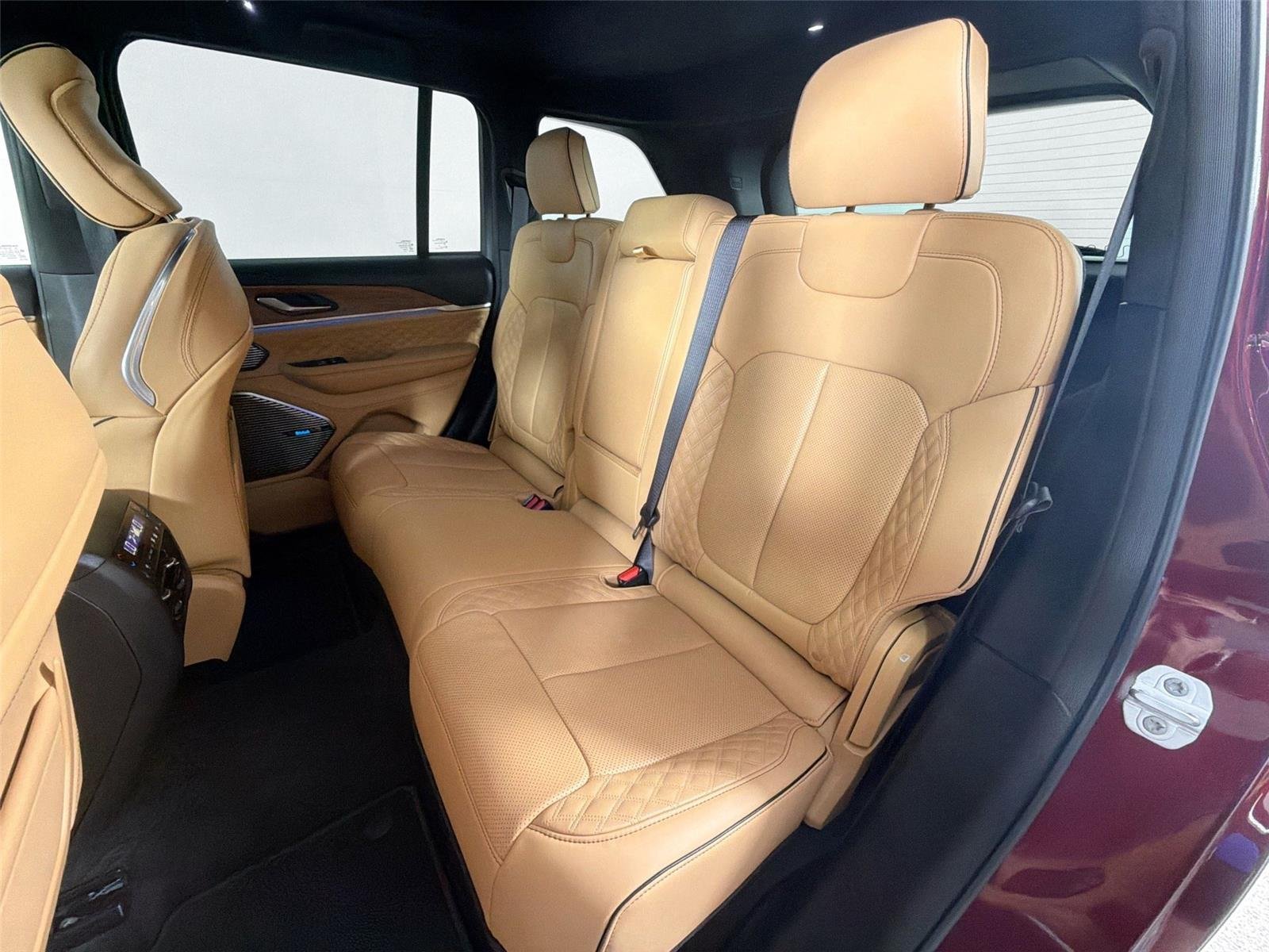 Used 2025 Velvet Red Pearlcoat Jeep Summit Reserve image 24