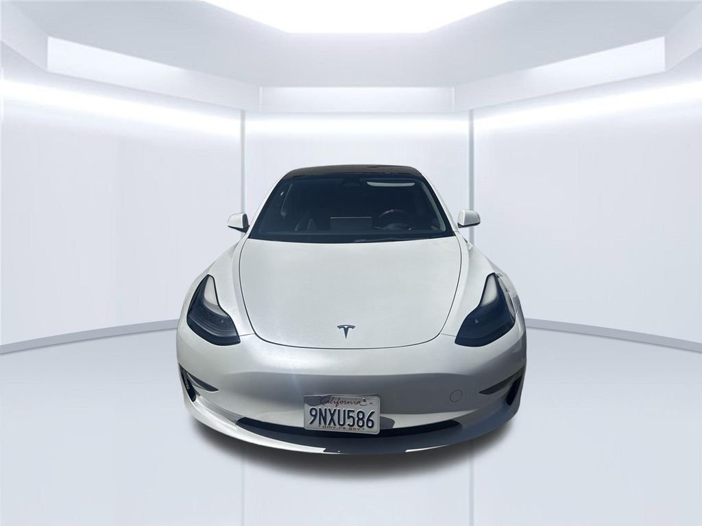 Used 2023 White Tesla Base image 2