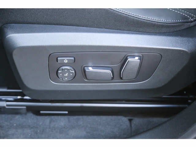 Used 2026 Tanzanite Blue II Metallic BMW 30 xDrive image 19