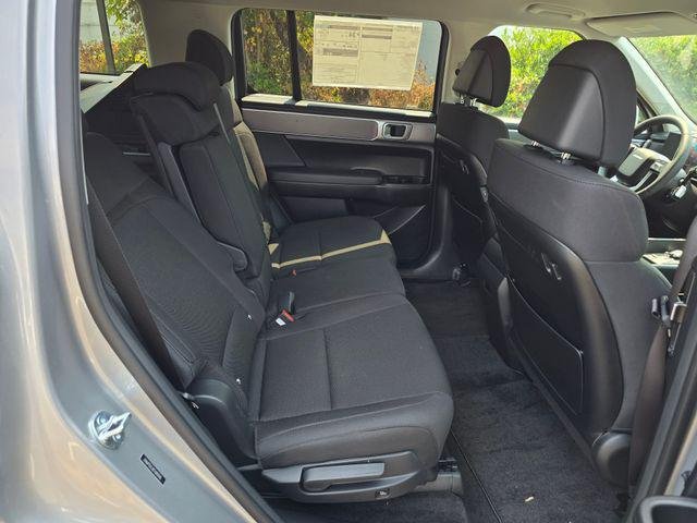 2026 Hyundai Santa Fe SE - Photo 12