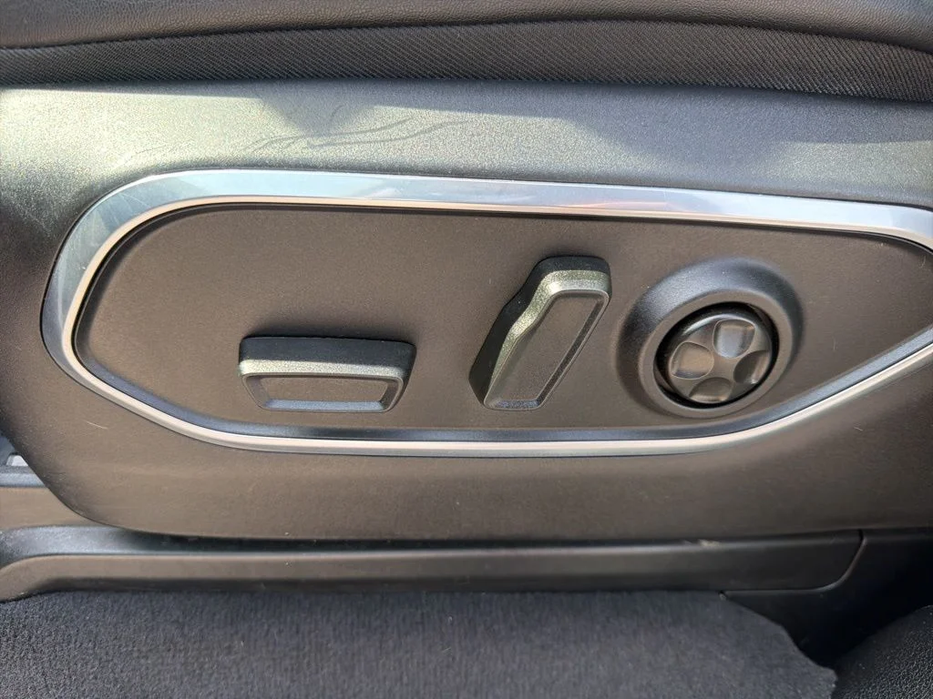 Used 2024 White Jeep Series II image 14