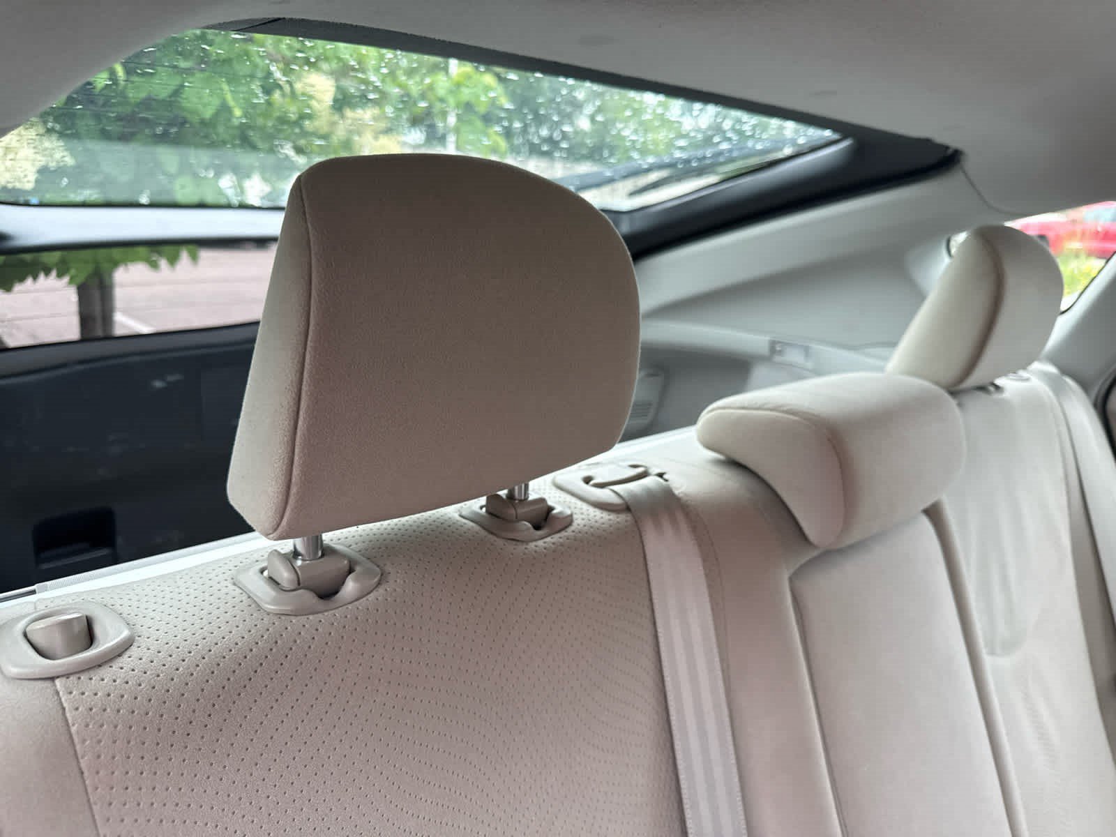Used 2010 Blizzard Pearl Toyota III image 13