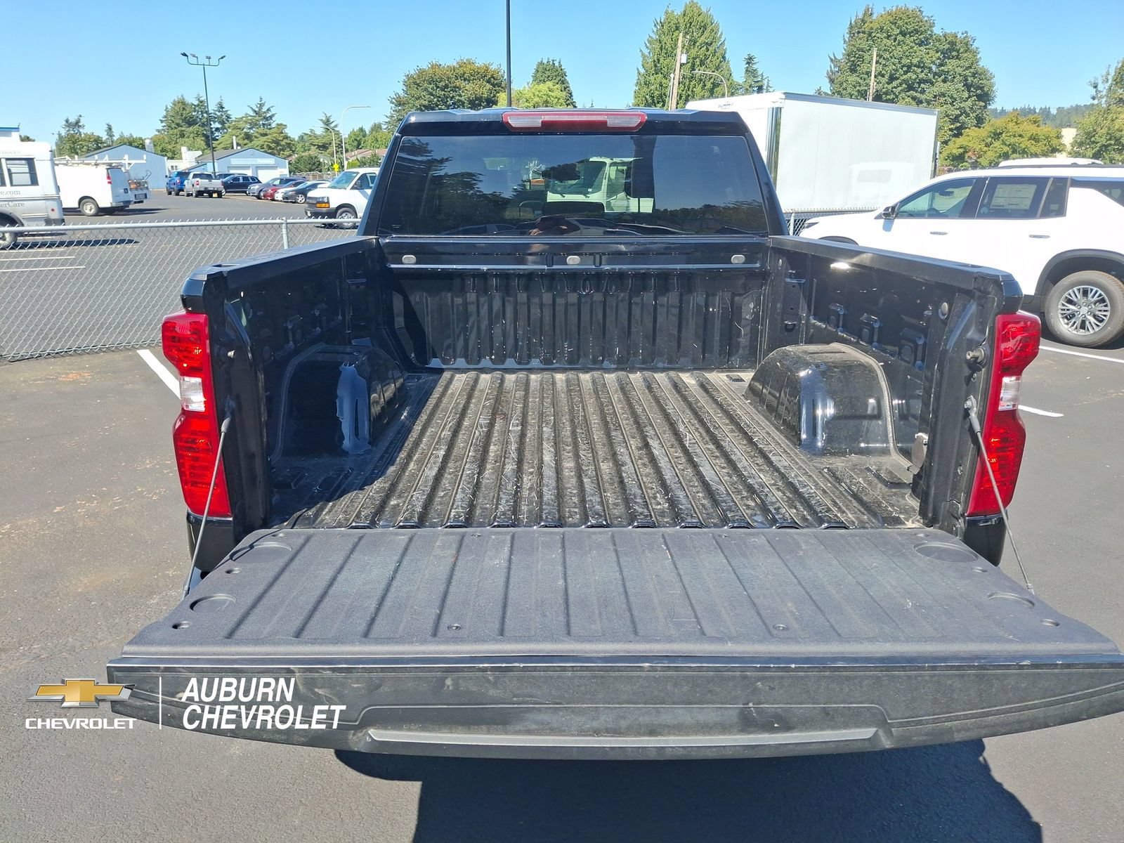 2025 Chevrolet Silverado 1500 LT - Photo 17
