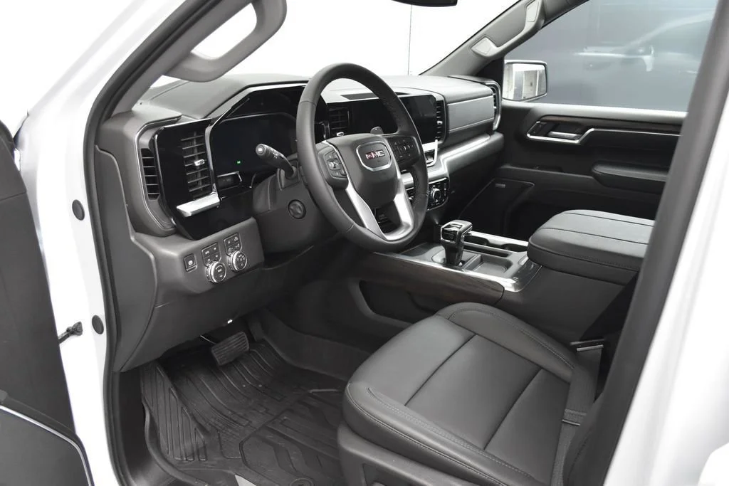 New 2026 Glacier White Tricoat GMC SLT image 8