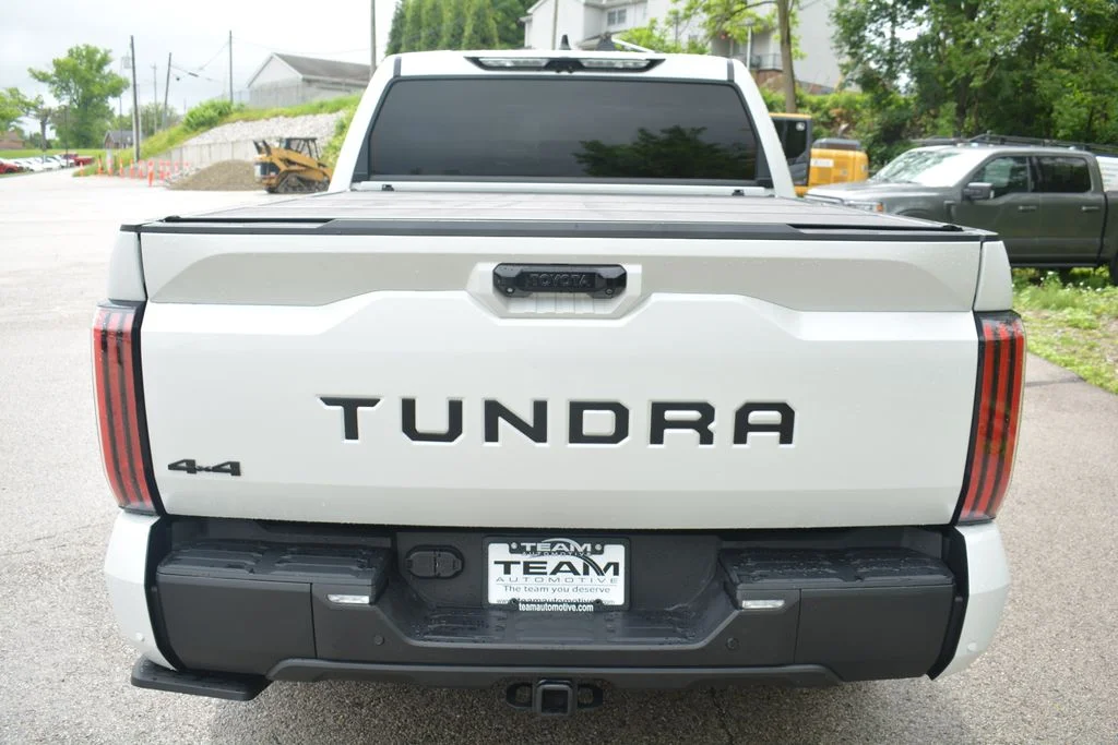 2024 Toyota Tundra Limited - Photo 6