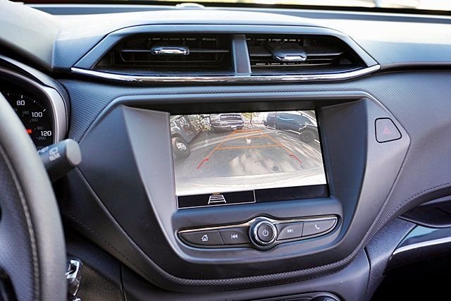 Used 2022 Gray Chevrolet LS image 25