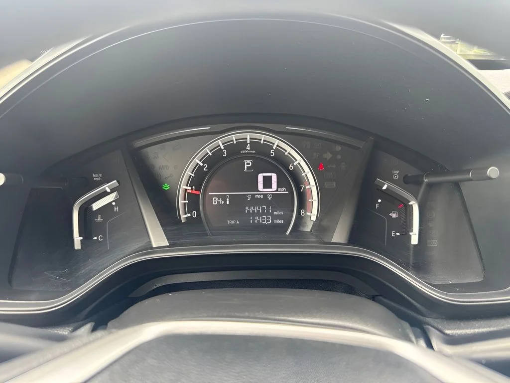 Used 2018  Honda LX image 12