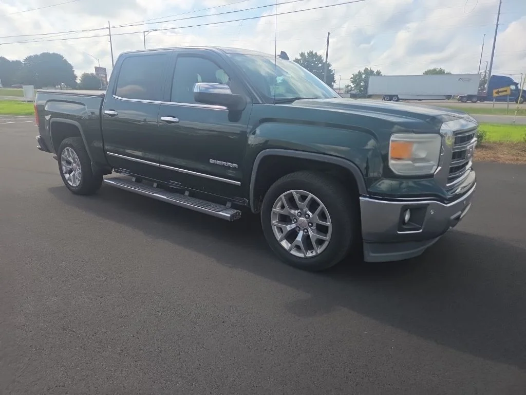 Used 2015 Green GMC SLT image 23