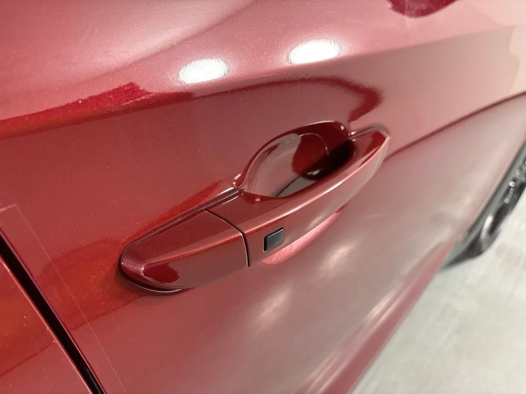 Used 2019 Red Hyundai Night image 12