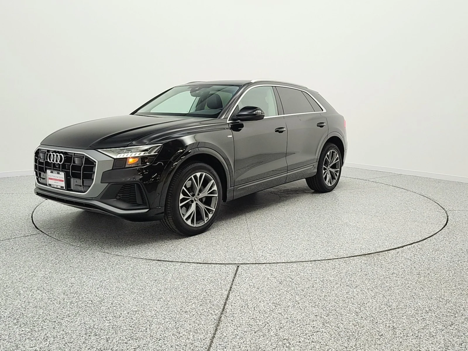 2023 Audi Q8 55 Premium Plus Tiptonic quattro's photo