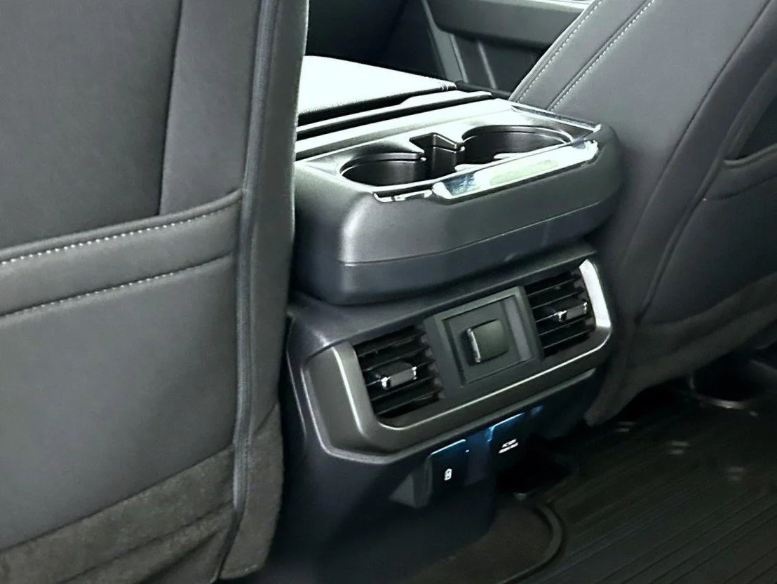 Used 2024 Black Ford XLT image 21