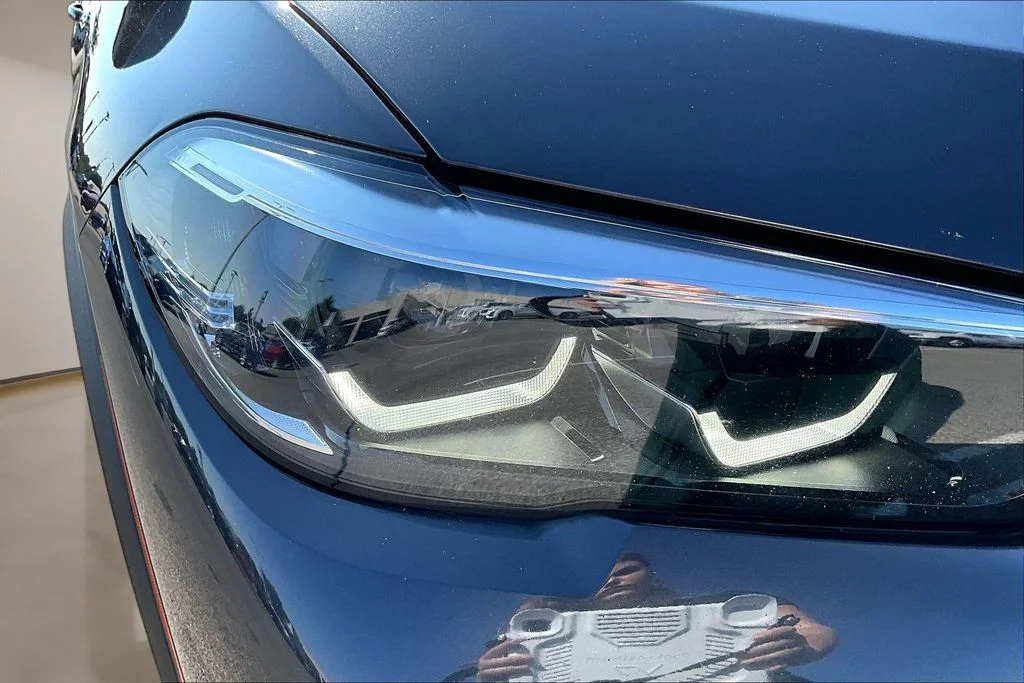 Used 2022 Gray BMW sDrive40i image 31