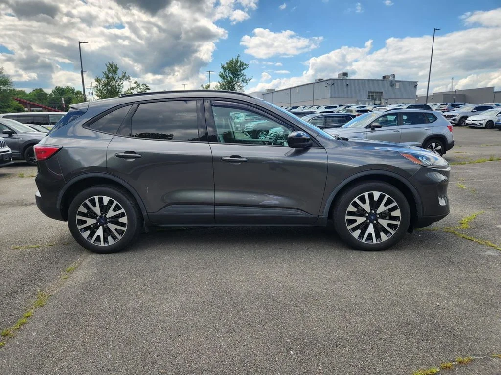 Used 2020 Gray Ford SE Sport image 7