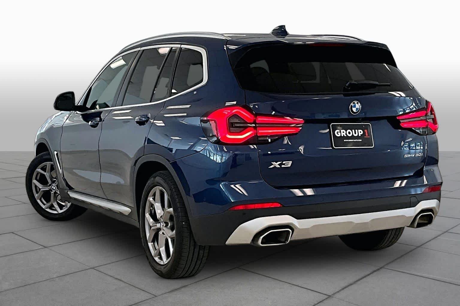 Used 2023 BLUE BMW sDrive30i image 7