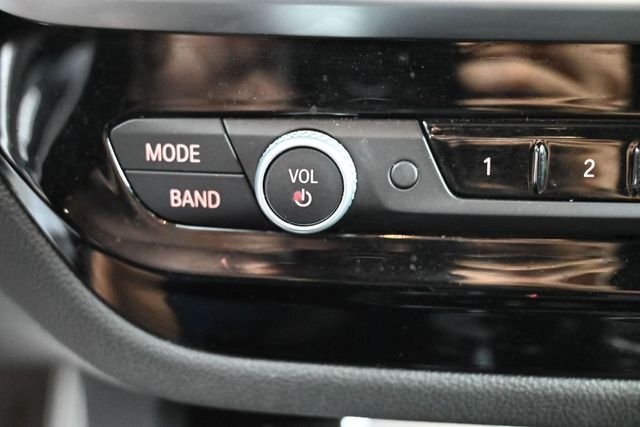 Used 2024 White BMW sDrive30i image 27