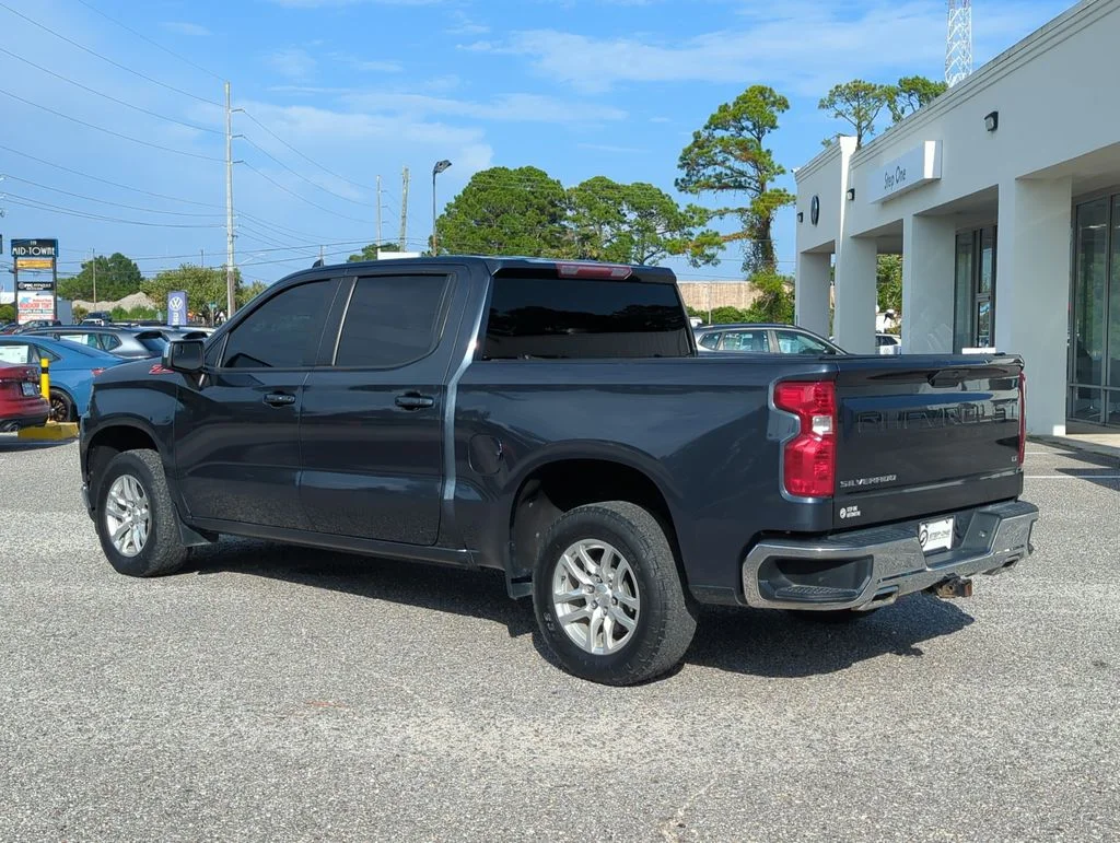 Used 2022 Gray Chevrolet LT image 5