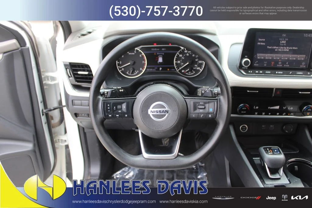 Used 2021 White Nissan SV image 17