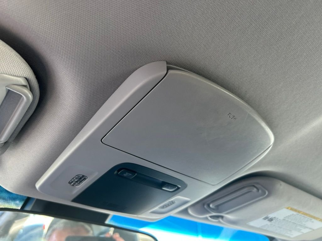 Used 2018 White Toyota LE image 7