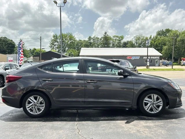 Used 2020 Gray Hyundai SEL image 9