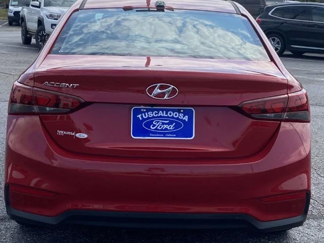 Used 2021 Red Hyundai SEL image 4