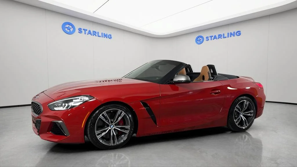 Used 2021  BMW sDriveM40i image 2
