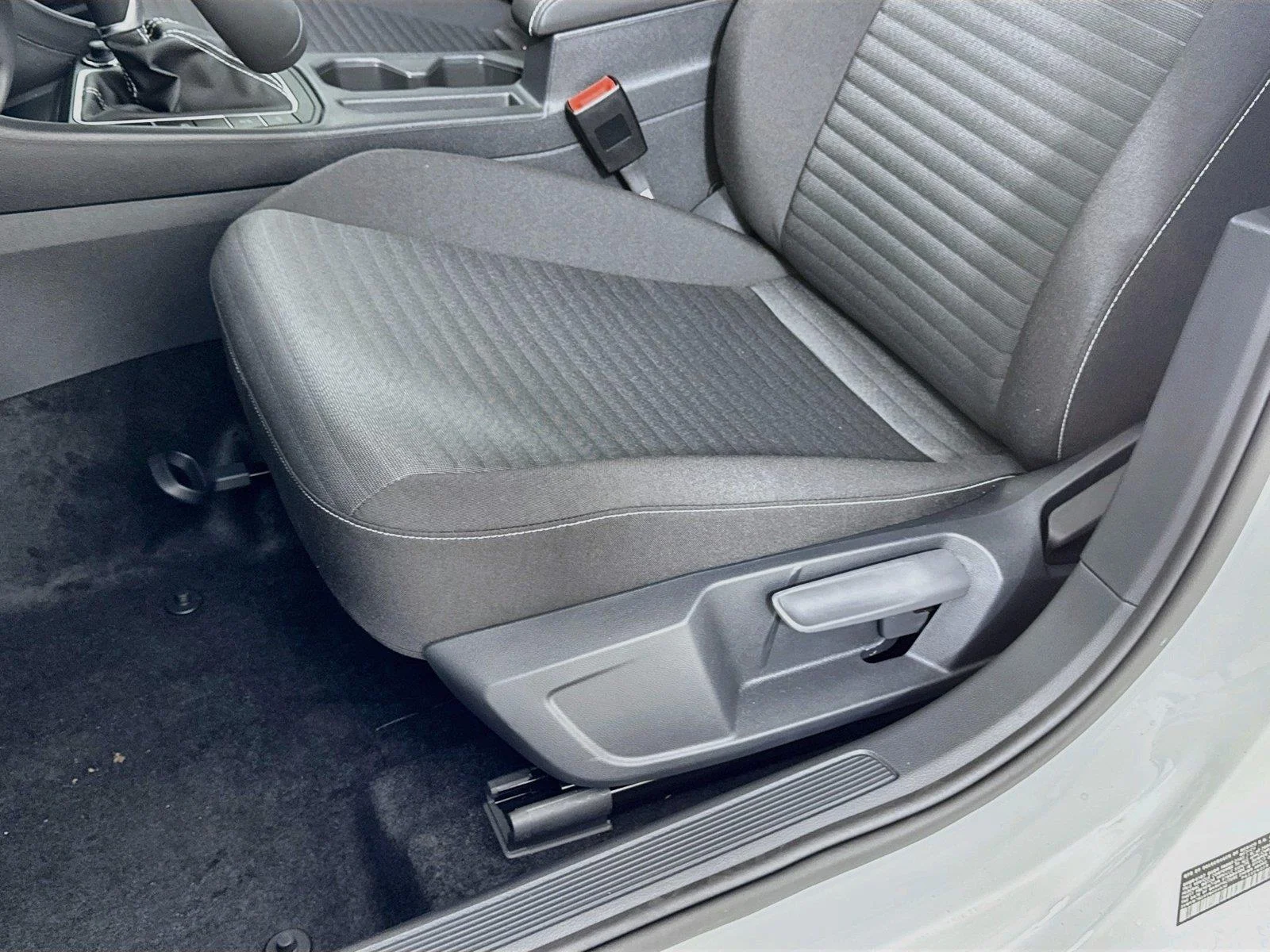 New 2027 Pure White Volkswagen S image 18