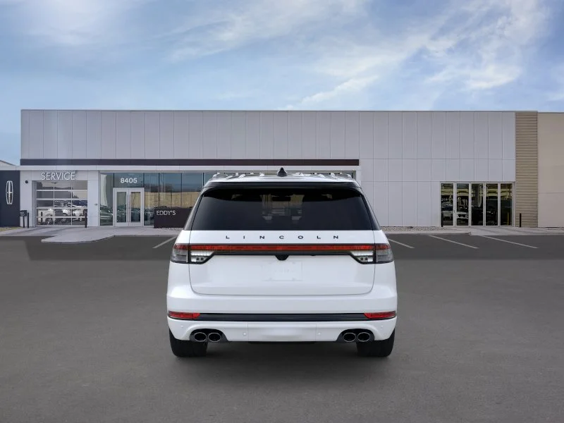New 2026 Pristine White Metallic Tri-Coat Lincoln Black Label image 5