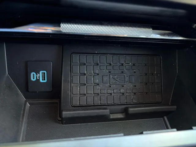 Used 2023 Black Ford Limited image 19