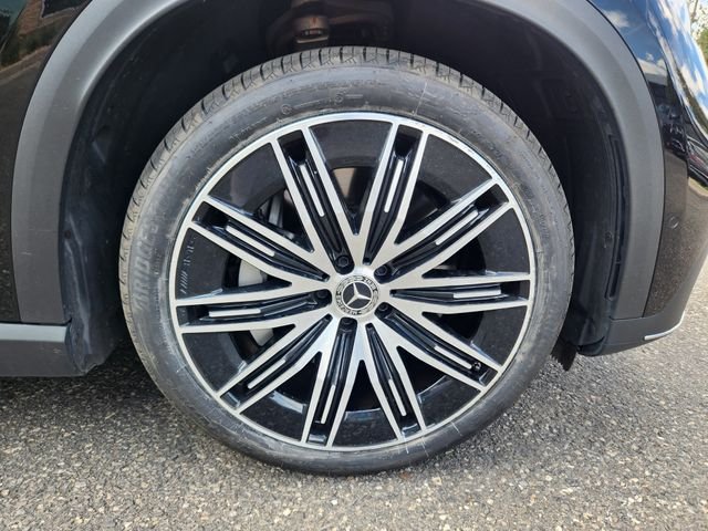 Certified Used 2023  Mercedes-Benz 500 SUV image 22
