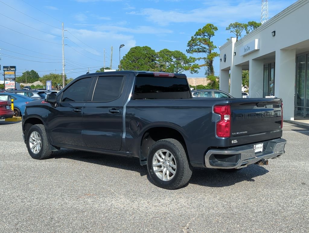 Used 2022 Gray Chevrolet LT image 5
